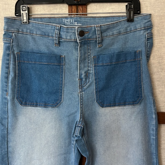 Time and Tru high Rise Retro Boot Cut Mixed Color Denim Jeans - Size 12 - Picture 2 of 6
